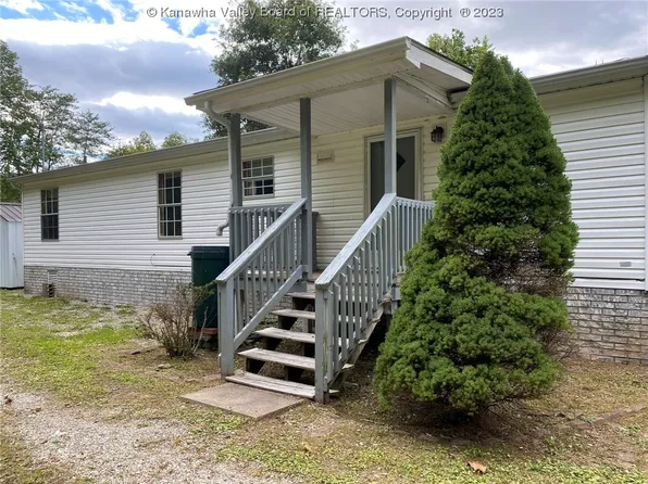 2037 Misty Valley Ln, Milton, WV 25541