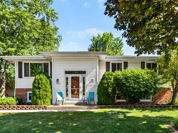 2903 98th St, Highland, IN 46322