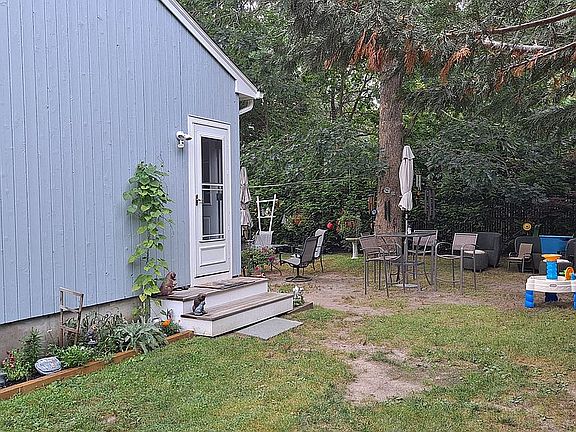 3rd image of 11 Ocean Ave