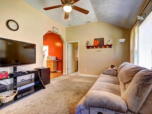 3rd image of 9413 Dalton Dr