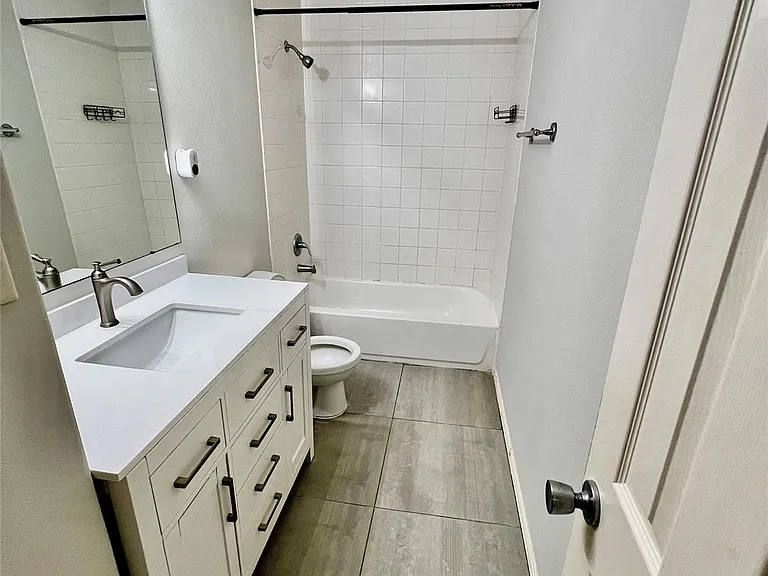 12422 Sunlit Wood Way — Photo 4