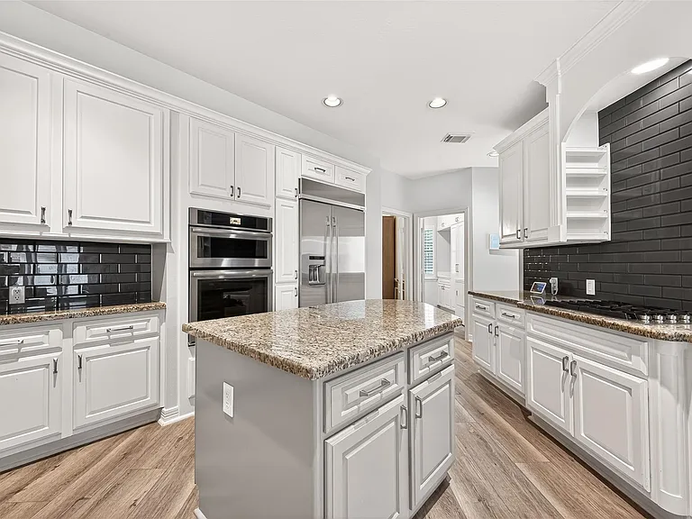 3510 Artesian Springs Ct — Photo 18
