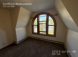 1232 E 1st St #B, Duluth, MN 55805