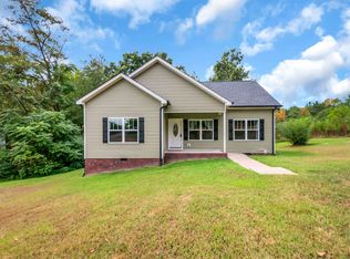 1505 Bakers Work Rd, Burns, TN 37029