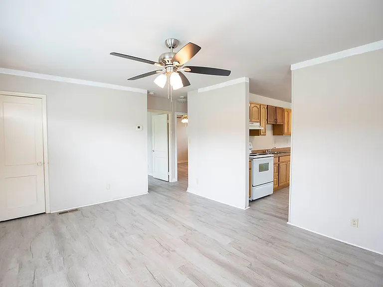 117 S Lansing Rd #117 — Photo 7