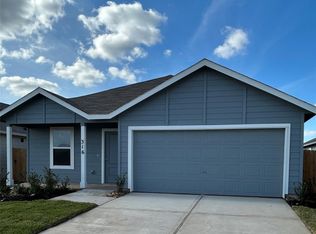 318 Nicholas Rd, Wharton, TX 77488