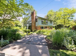 6305 Bannockburn Dr, Bethesda, MD 20817