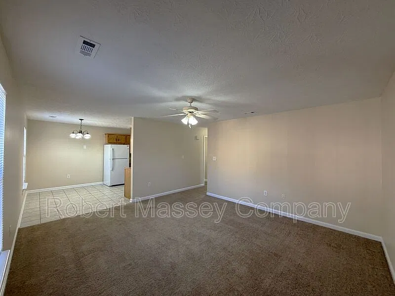 2 bed, 2.0 bath, 950 sqft, $985 — Photo 2