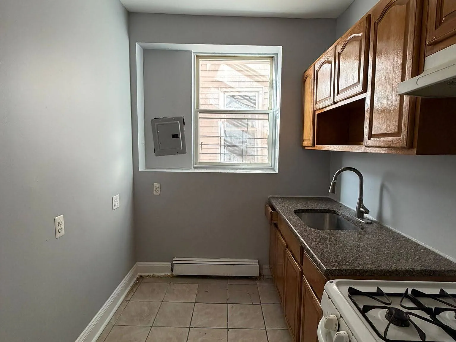 2 bed, $1,950 — Photo 1