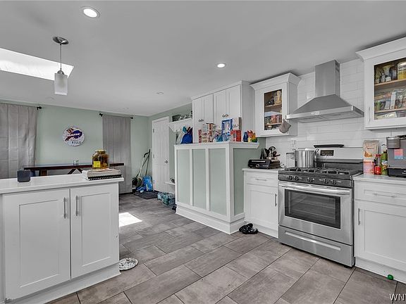 4th image of 25 Sheldon Ave