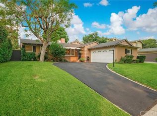 5443 Van Noord Ave, Van Nuys, CA 91401