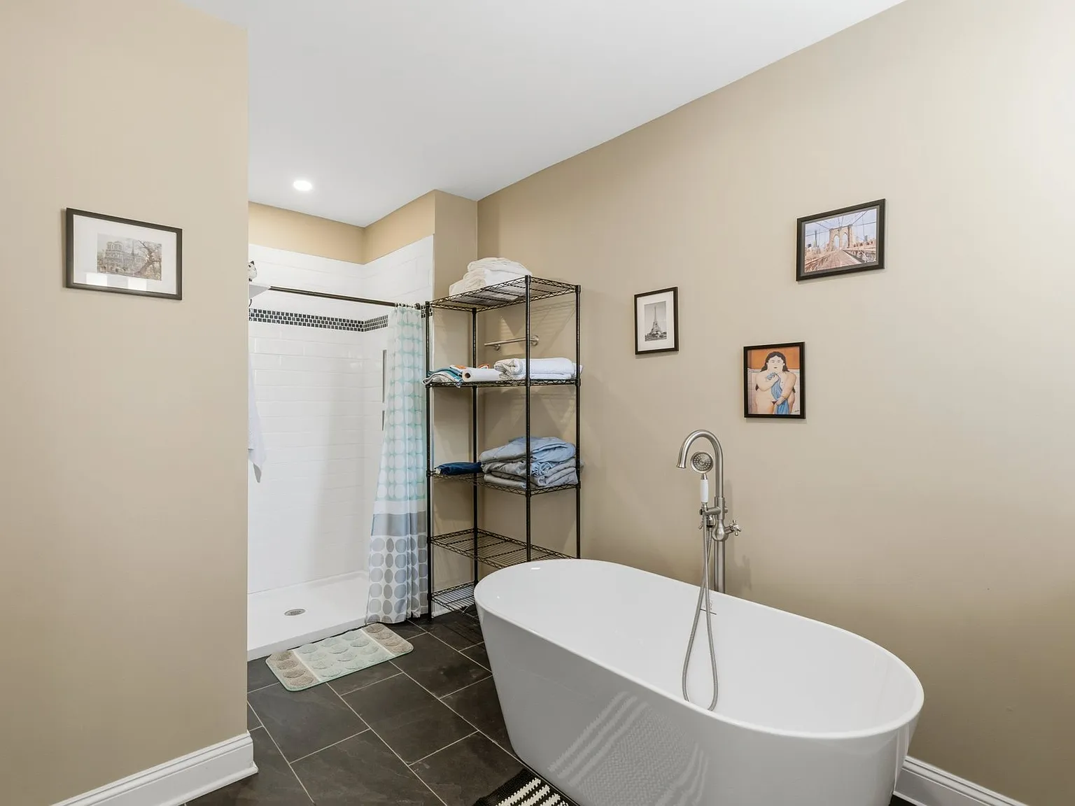 1 bed, $1,375 — Photo 3