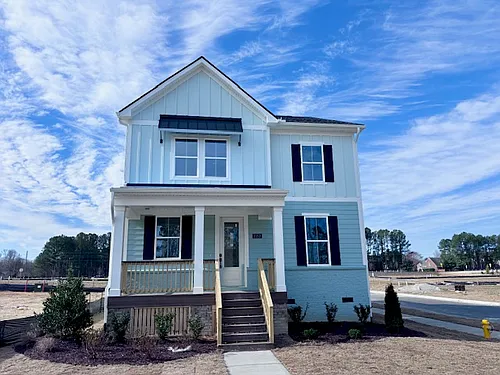 1353 Hurston Ln Photo 1