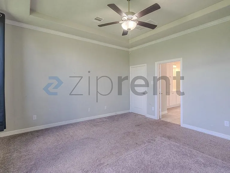 3543 Whitman Dr — Photo 16