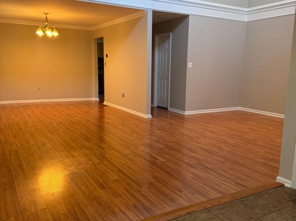 108 Galway Cir, Chalfont, PA 18914