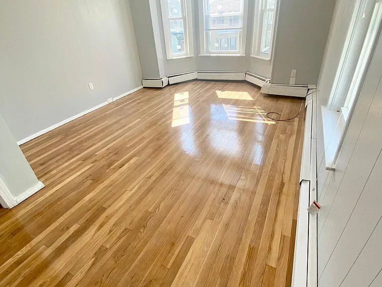 16 Woodbine St #2 — Photo 3