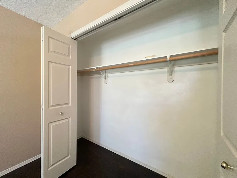 1218 NE Kinney St — Photo 38
