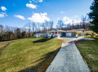 1526 Byrdstown Hwy, Livingston, TN 38570