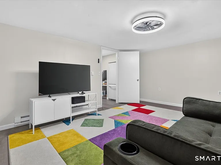 1141 Waterbury Rd — Photo 26