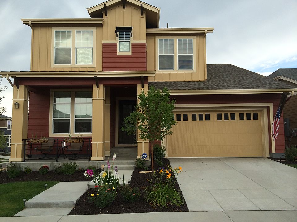Spacious 3bed, 4 bath home!