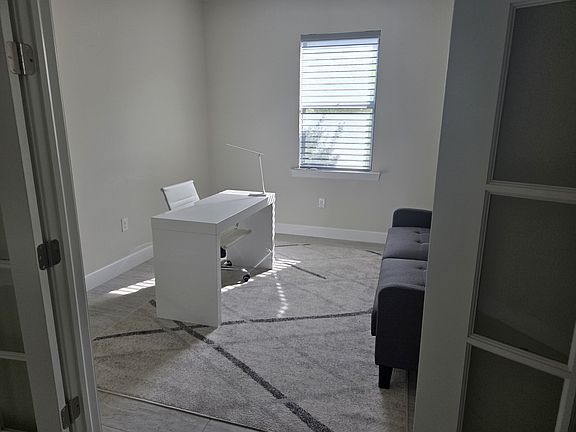 5th image of 2754 Aviamar Cir