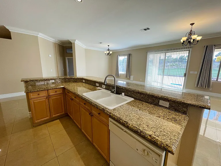 231 Cliff Valley Dr — Photo 17