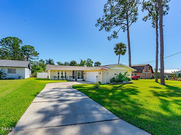 2nd image of 405 Acacia Dr
