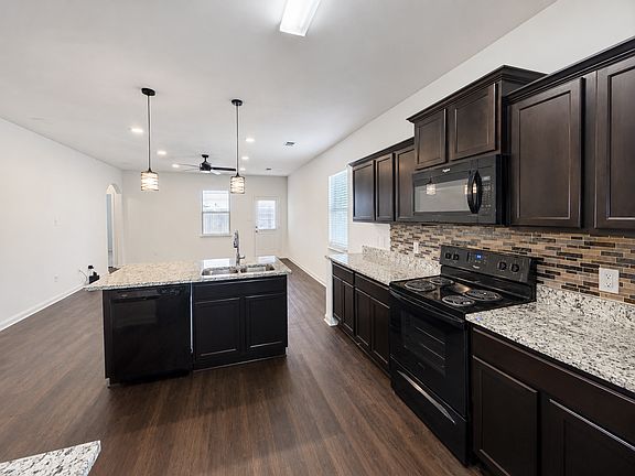 4th image of 14360 Riata Ln