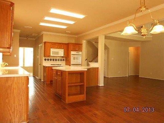 4th image of 11707 Thornridge Ln