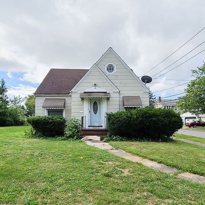 13602 Thornhurst Ave, Garfield Heights, OH 44105 Zillow