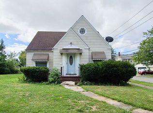 13602 Thornhurst Ave, Garfield Heights, OH