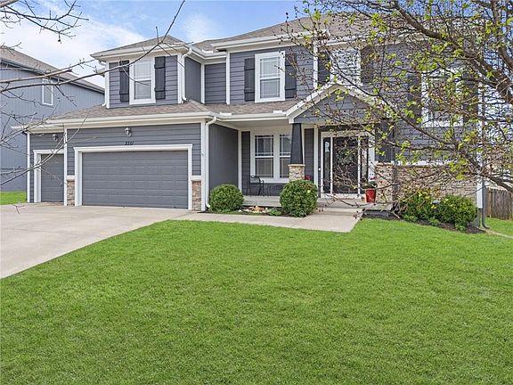 2nd image of 2351 W Concord Dr