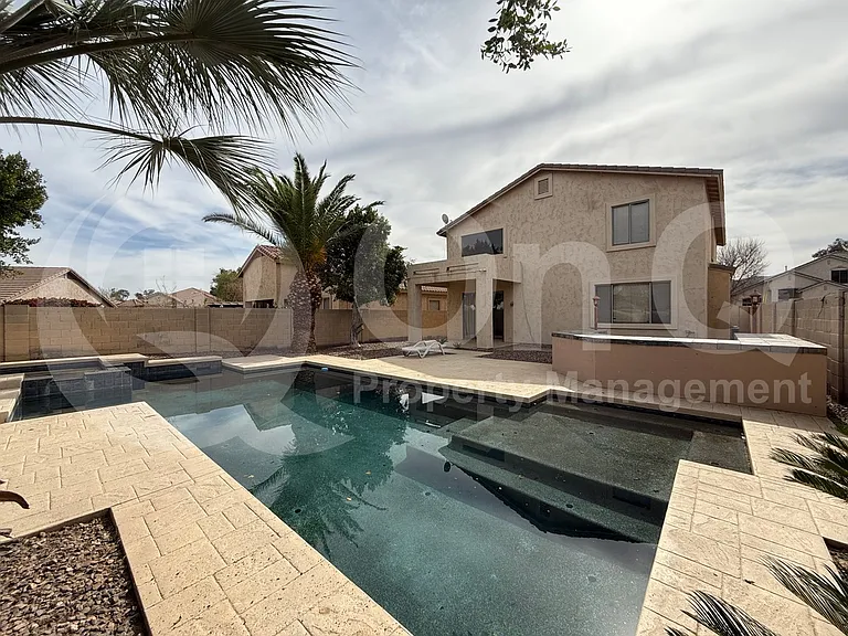 2450 E Darrel Rd — Photo 28