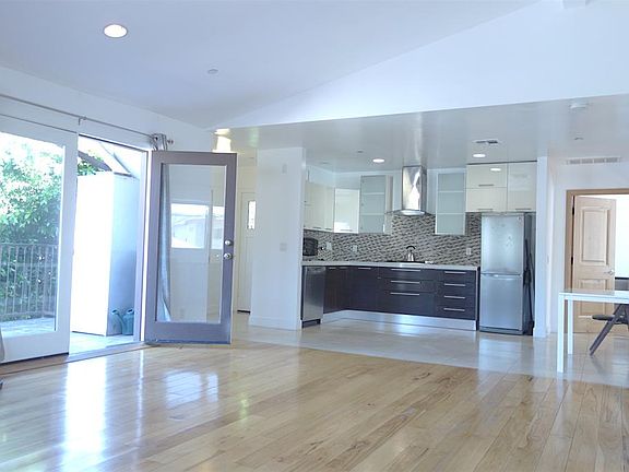 2nd image of 1116 Chelsea Ave APT 5