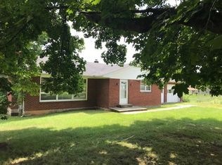 147 Blue Sulphur Pike, Lewisburg, WV 24901