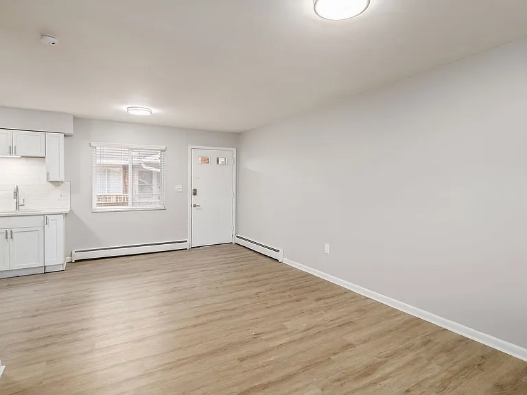 639 Riverview Dr #8 — Photo 8