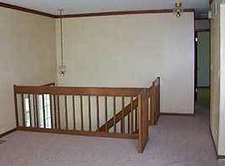 27W322 Providence Ln, Winfield, IL 60190