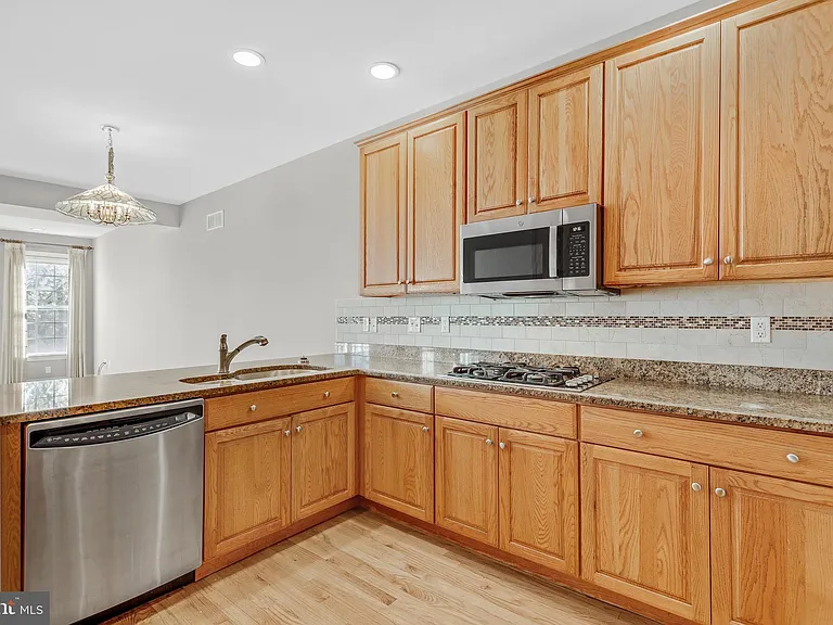 63 Old Barn Dr — Photo 11