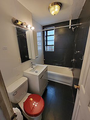 4th image of 422 E 17th St APT 1B