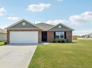 7502 E 144th Pl N, Collinsville, OK 74021