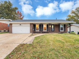 12082 Cato Dr, Florissant, MO 63033