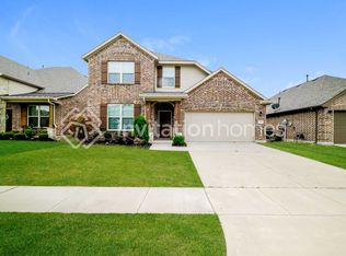 1604 Ranch Trail Rd, Aubrey, TX 76227
