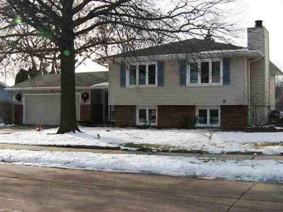 1st image of 4390 31st St