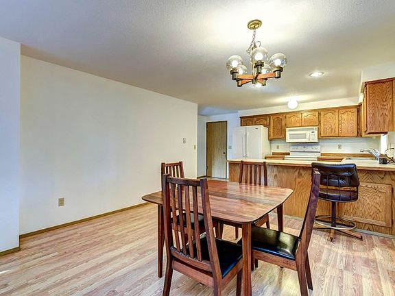 5th image of 8111 36th Ave NE