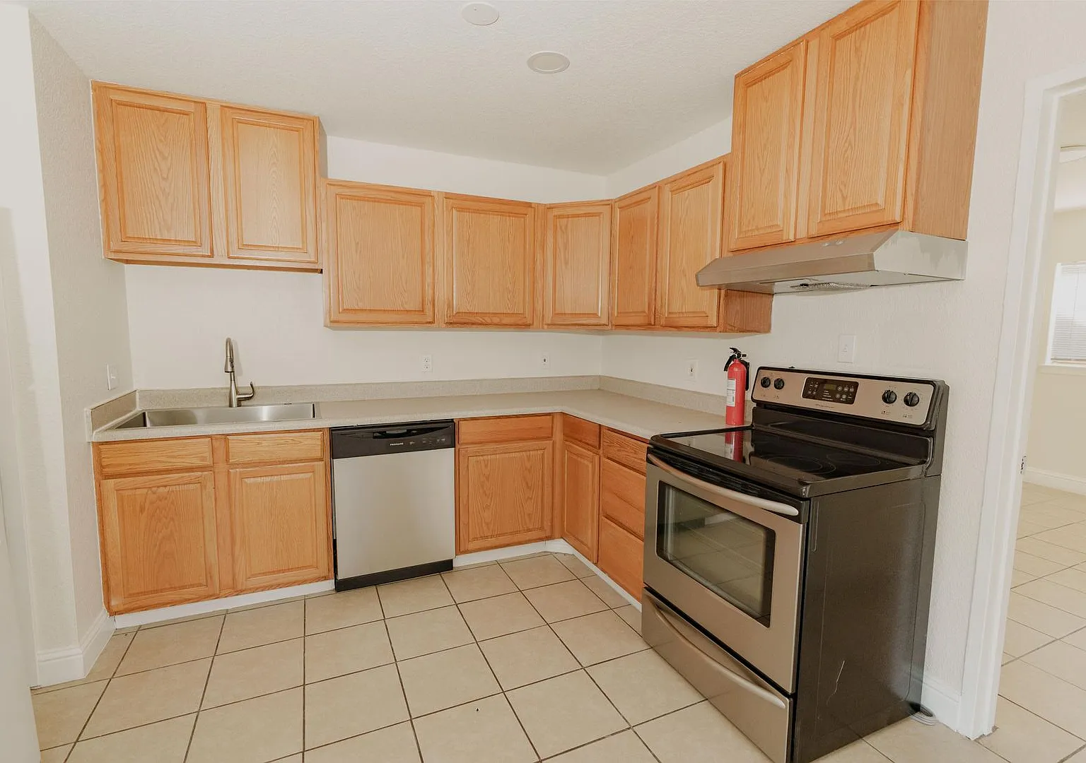 683 - 695 Vermont Avenue, Turlock CA 95380 — Photo 3