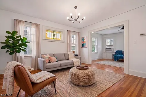 17 Beekman St #1 Photo 1
