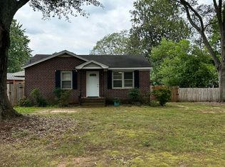 12 Fairlane Cir, Greenville, SC 29607