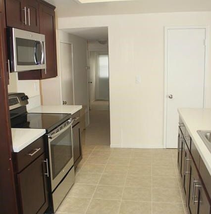 2nd image of 27425 Fairport Ave