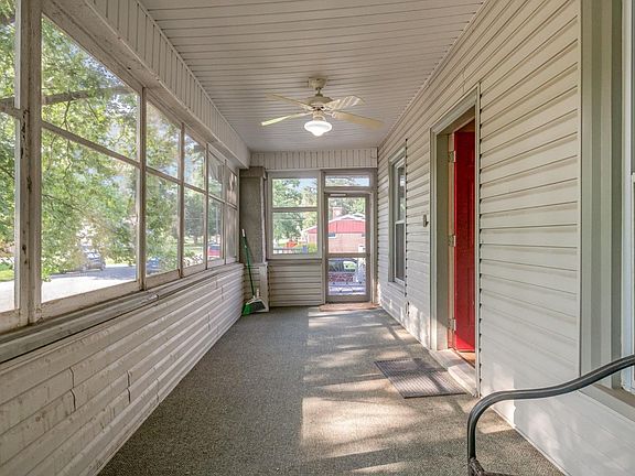 4th image of 502 Greenwich St