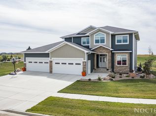 5700 Crested Butte Rd, Bismarck, ND 58503
